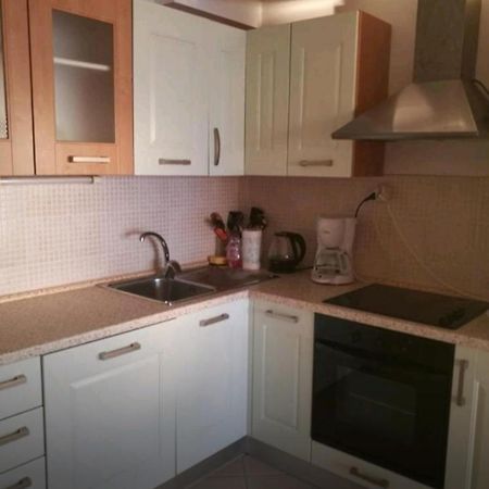 Apartment Diwa Brela Esterno foto