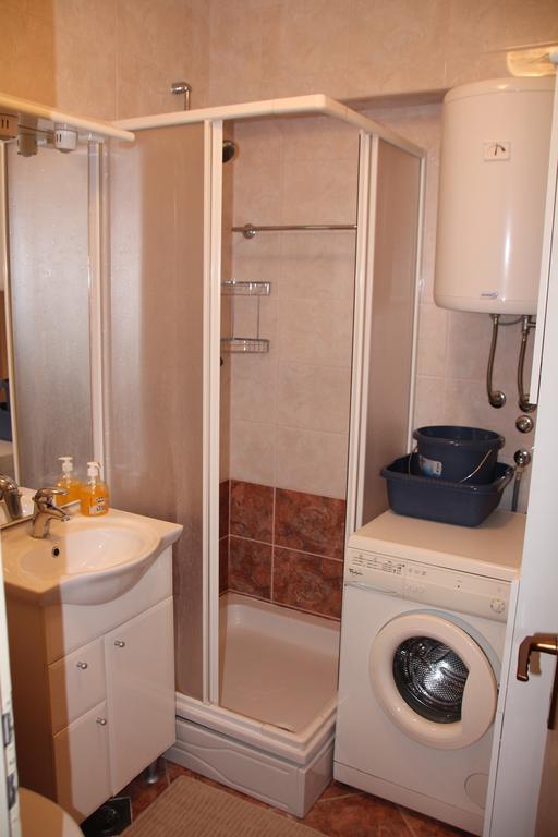 Apartment Diwa Brela Esterno foto